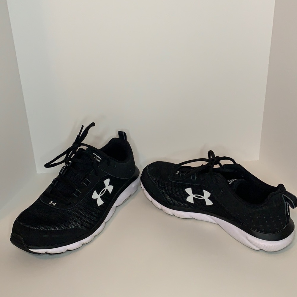 Under Armour, Men’s 10.5 Wide Shoes, Color Black
